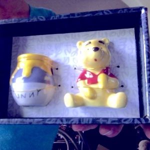 Disney Winnie the Pooh Salt & Pepper Set